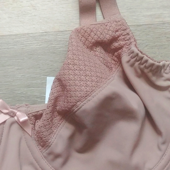 2 Curve Muse Bras 34C Underwire - Picture 6 of 7